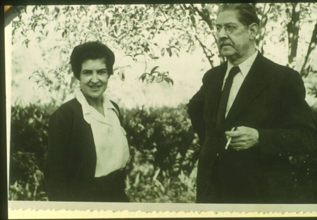 Lucie Lamy et R.A. Schwaller de Lubicz ensemble dans leurs travaux d’égyptologie symbolique