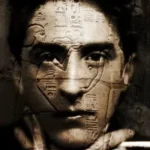 Portrait artistique inspiré de l’univers de Jean Cocteau, fusionné avec des motifs égyptiens et des hiéroglyphes.